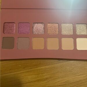 Illamasqua Unveiled Palette